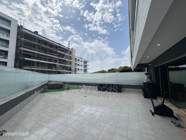 Apartamento T4 seminovo com terraço, no Parque das Oliveiras em Cam...-38