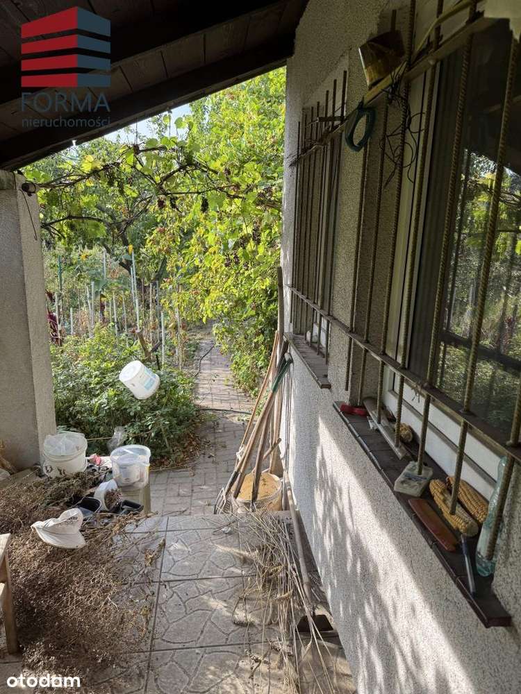 Atrakcyjna działka Rod Strzeszyn , domek murowany-17