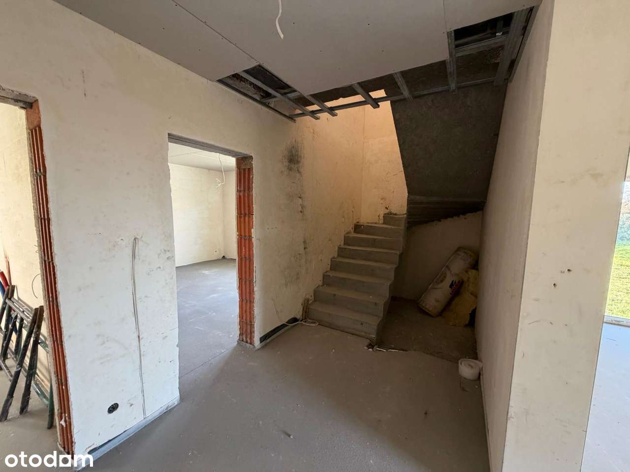 Piękny dom jednorodzinny pod lasem w Lipnie!-9