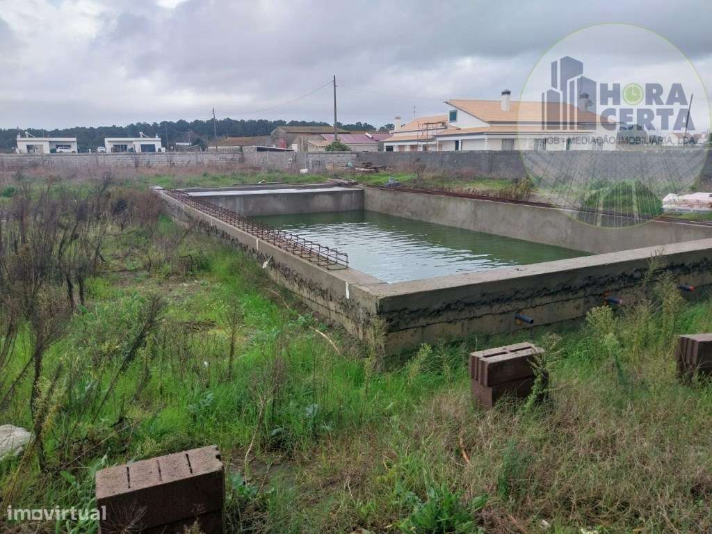 Moradia V6 em Foros de Salvaterra!-18