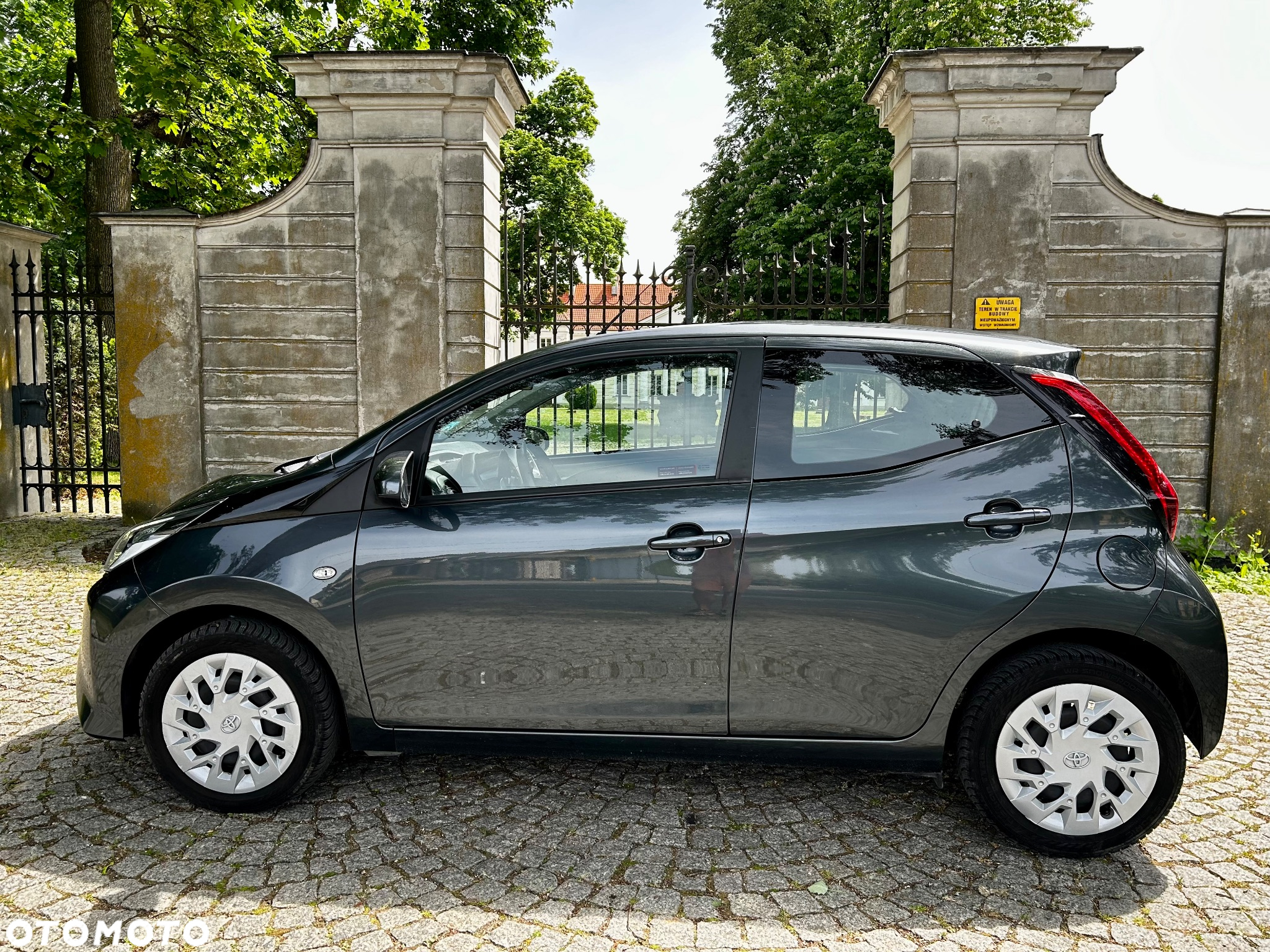 Toyota Aygo 1.0 VVT-i Color Edition - 2