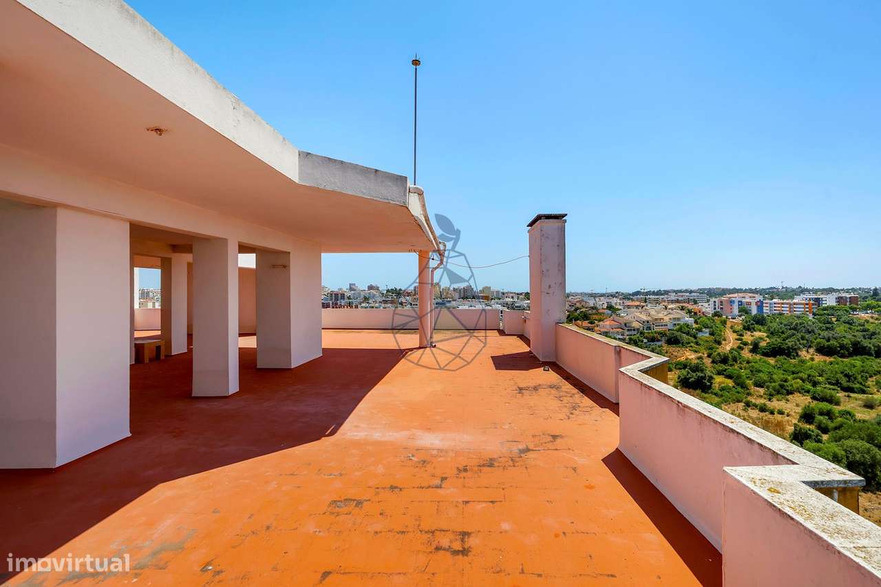 Apartamento T3 com exposição solar nascente /sul em Portimão-40