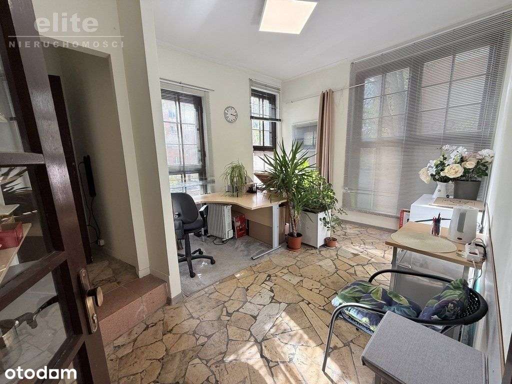 Budynek handlowo usługowy blisko Galaxy i Oxygen.-10