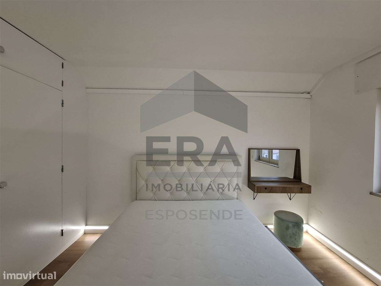 T2 remodelado com vista rio Caminha-10