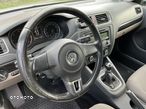 Volkswagen Jetta 1.6 TDI Comfortline - 15