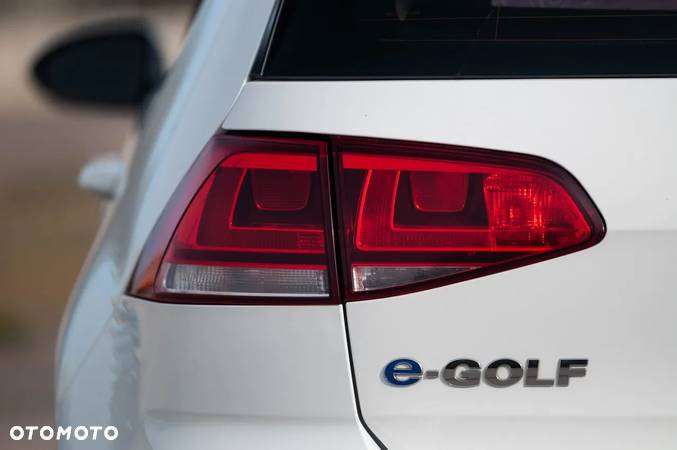 Volkswagen Golf e-Golf - 17