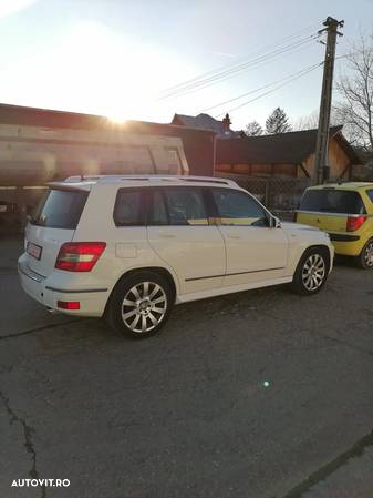 Mercedes-Benz GLK 220 BlueTEC 4Matic 7G-TRONIC - 2