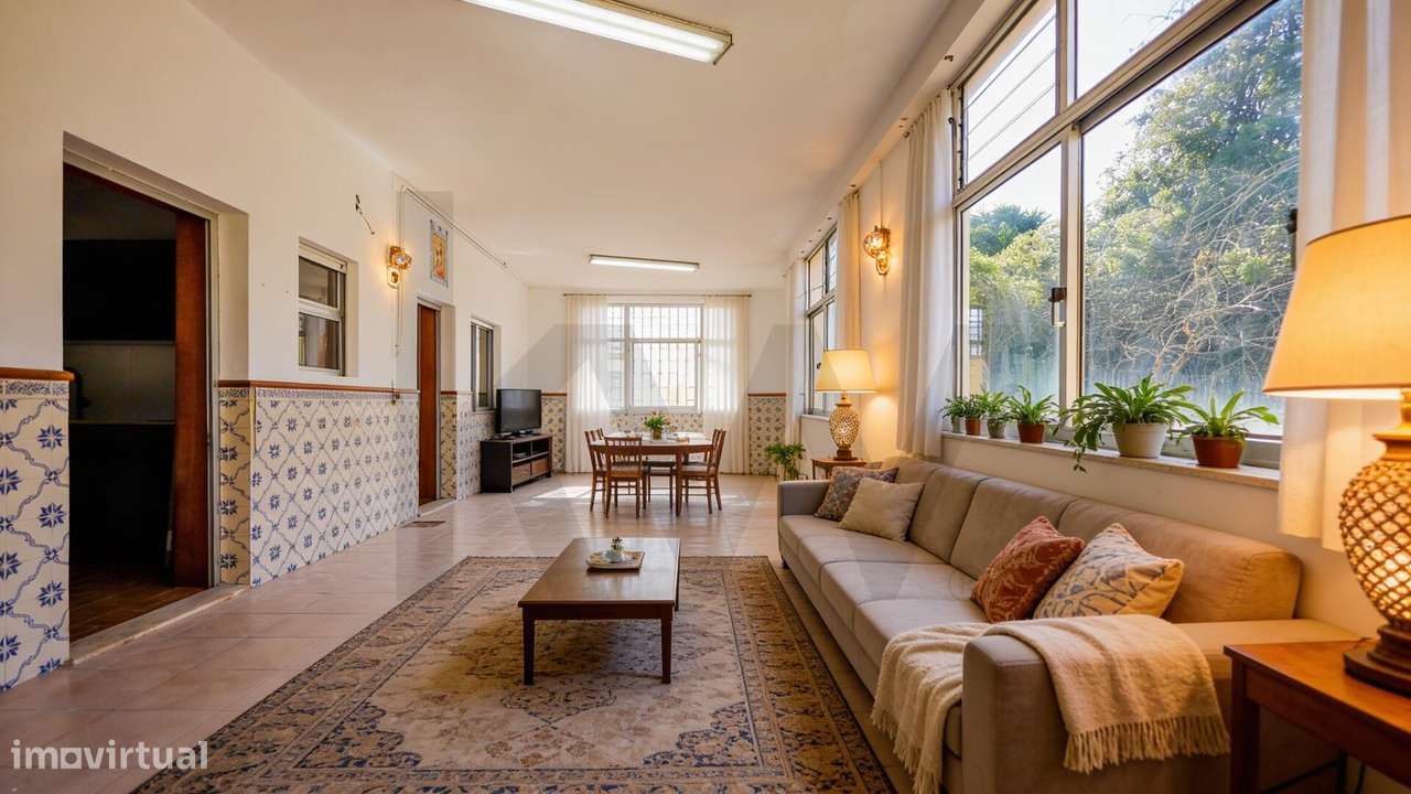 Moradia com 1451m2 de Terreno e Elevado Potencial de Valorização em Sã-3