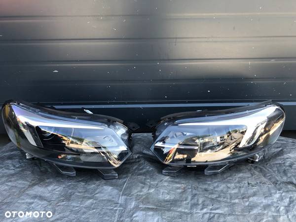 OPEL ZAFIRA D VIVARO III EXPERT JUMP LAMPA REFLEKTOR XENON PRAWA LEWA 9832837680-00 9832836480-00 - 1