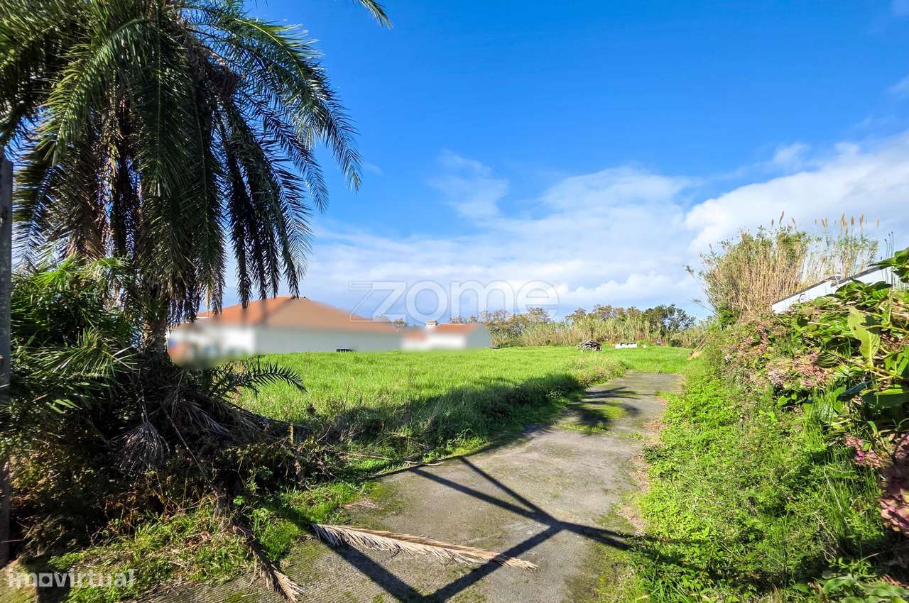 Terreno Urbano com Vista Mar na Candelária em São Miguel-5