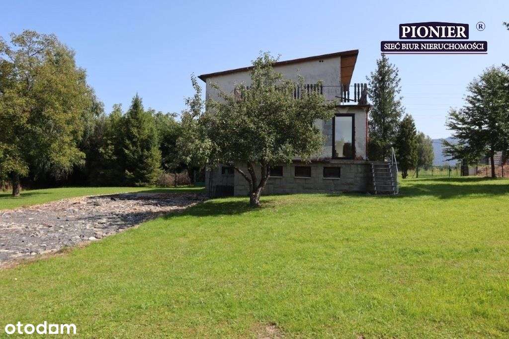 Dom do remontu w spokojnym miejscu-6