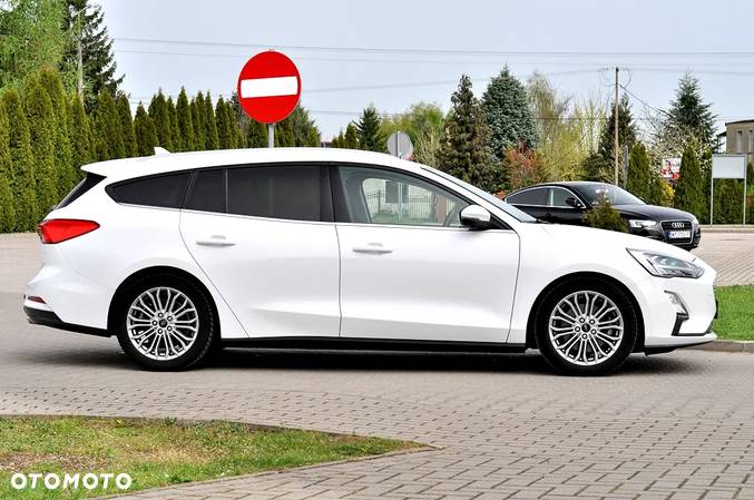 Ford Focus Turnier 1.5 EcoBoost Start-Stopp-System TITANIUM - 8