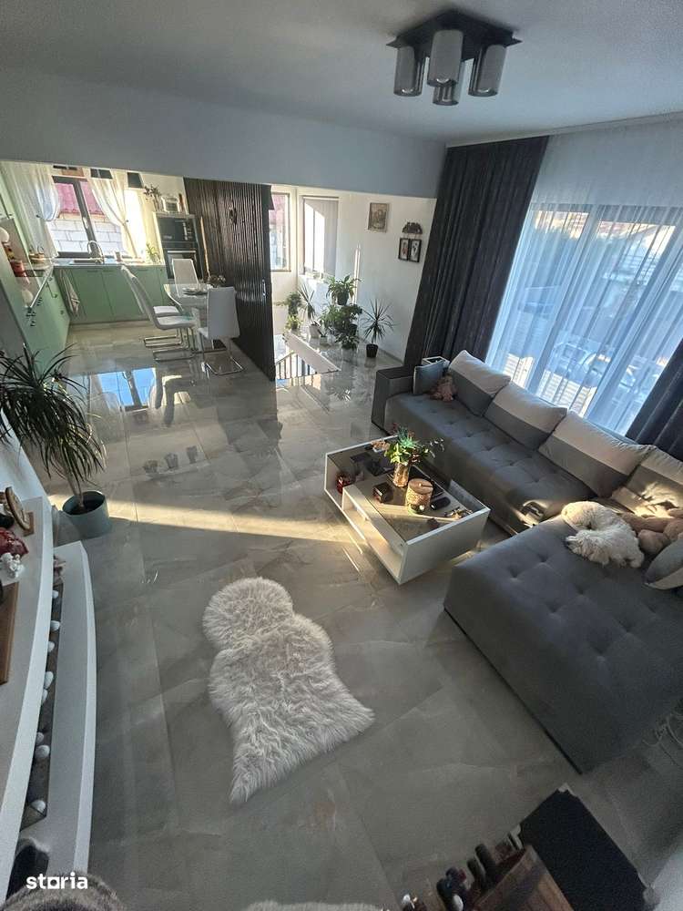 Acces stradal - casa - Imagine principală: 3/10