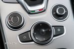 Alfa Romeo Stelvio 2.0 Turbo Veloce Q4 - 25