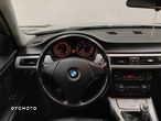 BMW Seria 3 318i - 18