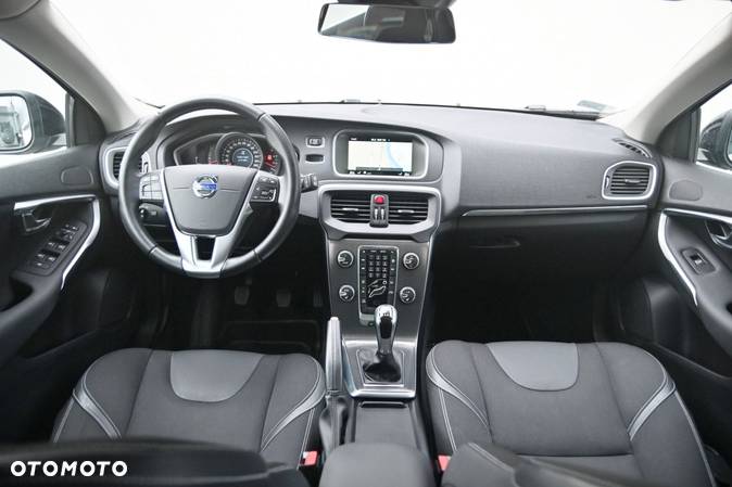 Volvo V40 - 9