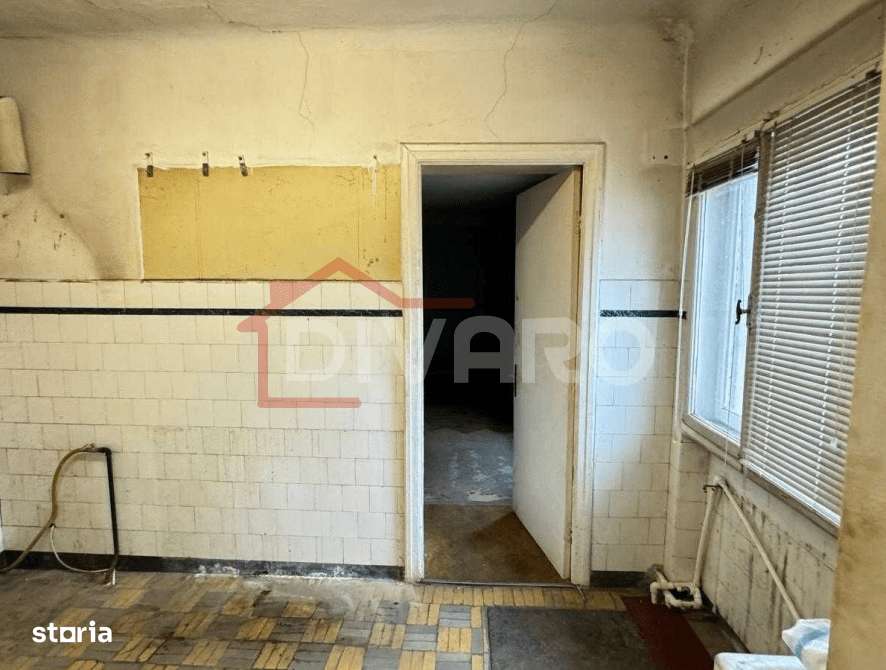 Vanzare casa renovabila in curte comuna Piata Cotroceni-3