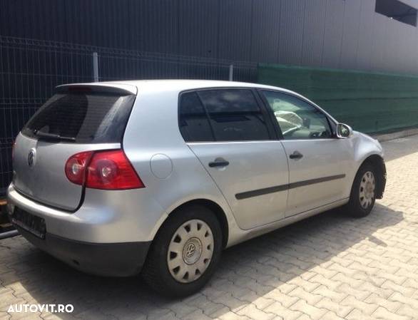 Dezmembram VW Golf 5,1.4 benzina,an fabricație 2006 - 1