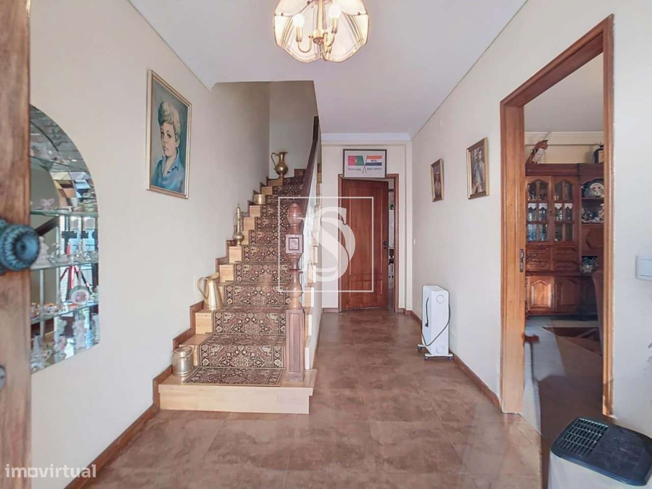 Moradia T4+1 de 3 frentes com alpendre, anexos e garagem em Moreira da - Grande imagem: 4/49