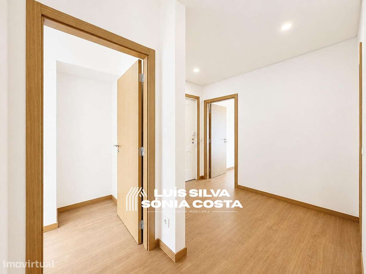 Apartamento T3 Completamente Remodelado | Elevador | Varandas |...-15