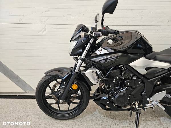 Yamaha MT - 8