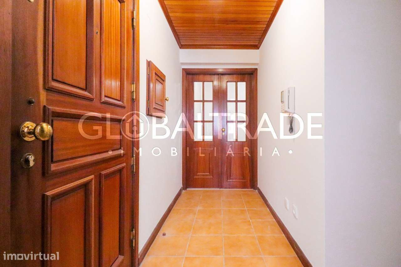 Apartamento T2 Renovado & Equipado em Fânzeres-12