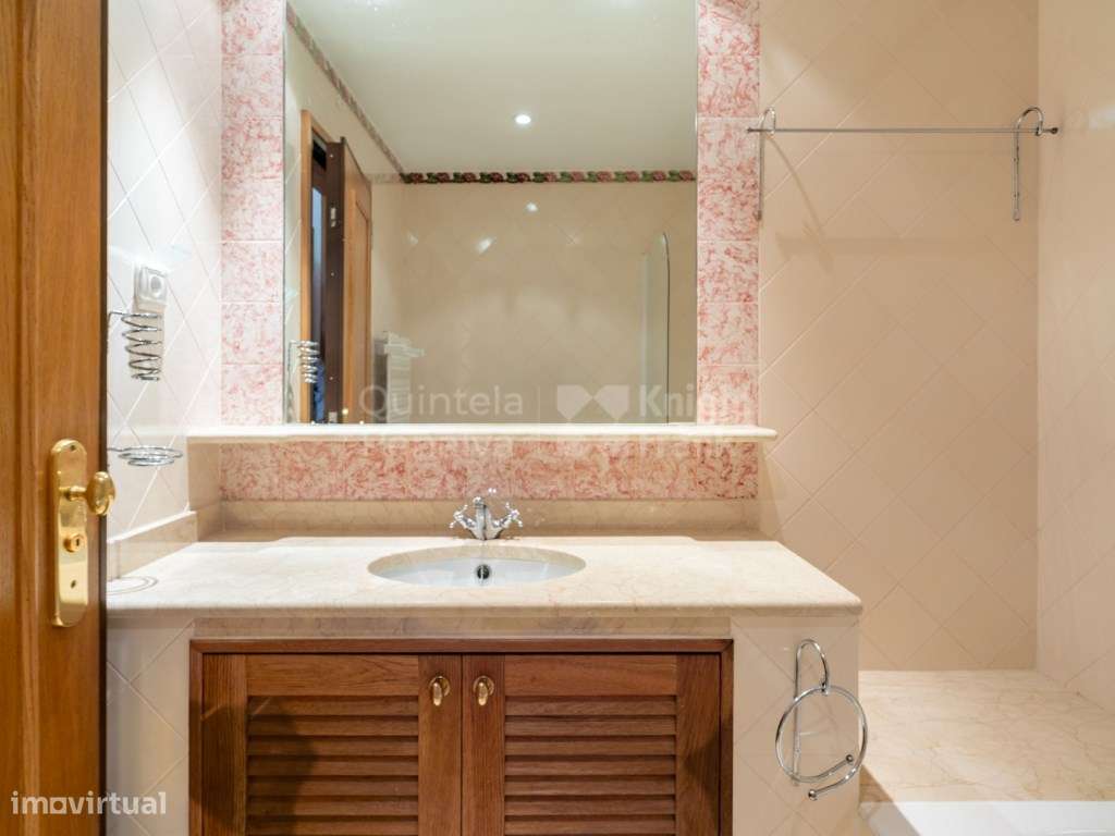 Apartamento T3 duplex com piscina no Monte Estoril, Cascais-23