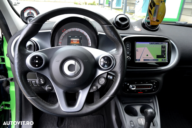 Smart Forfour EQ - 12