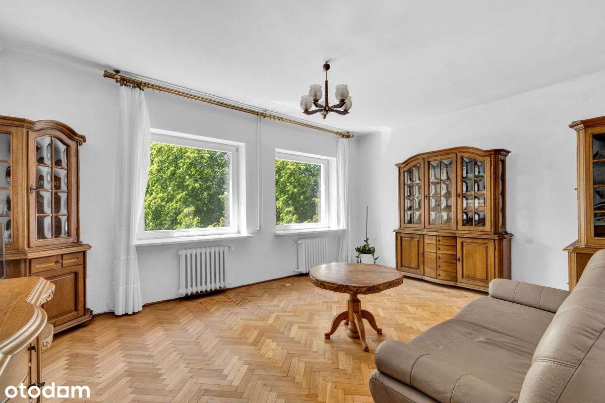 Wyjątkowo zadbany segment, kameralna uliczka. - Pełny obrazek: 2/9