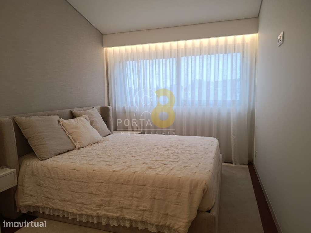Luxuoso Apartamento T3 na Boavista frente ao Rosario-26
