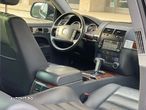 Volkswagen Touareg 3.0 V6 TDI DPF Tipt. Individual - 8