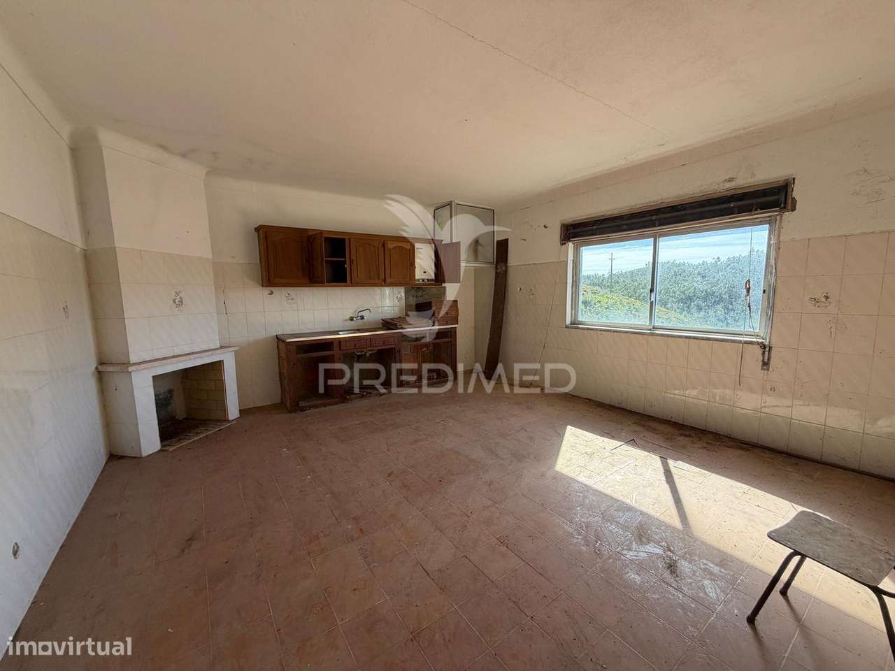 Moradia T6 - Grande imagem: 2/17