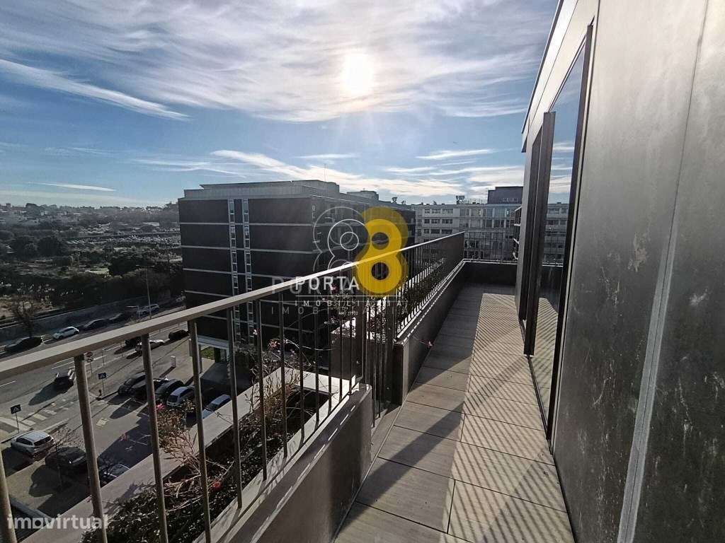 Apartamento T4 recuado com terraço em Matosinhos Sul-21