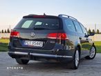 Volkswagen Passat 2.0 TDI Comfortline DSG - 13