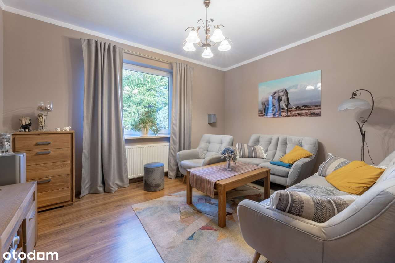 Wyjątkowy dom na sprzedaż – Chyby, ul. Cisowa (zamknięte os. Zielone)-6