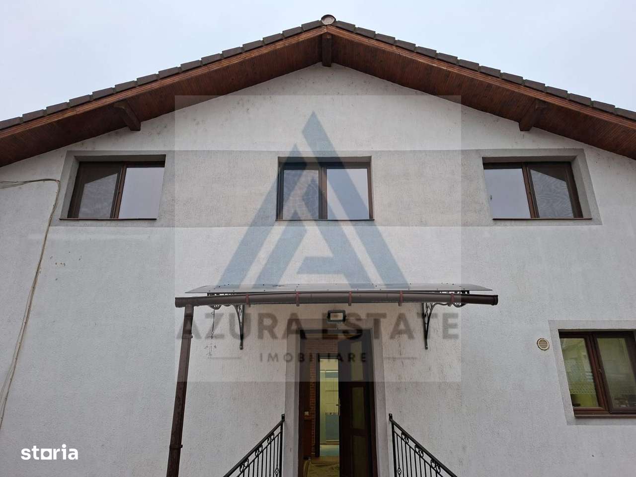 Casa 6 camere 2 bai curte 306 mp utili si parcare privata in Selimbar - Imagine principală: 4/16