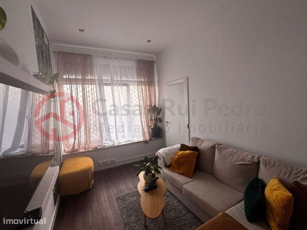 Loja Transformada em Dois Apartamentos Remodelados, Excelente Oport...-17
