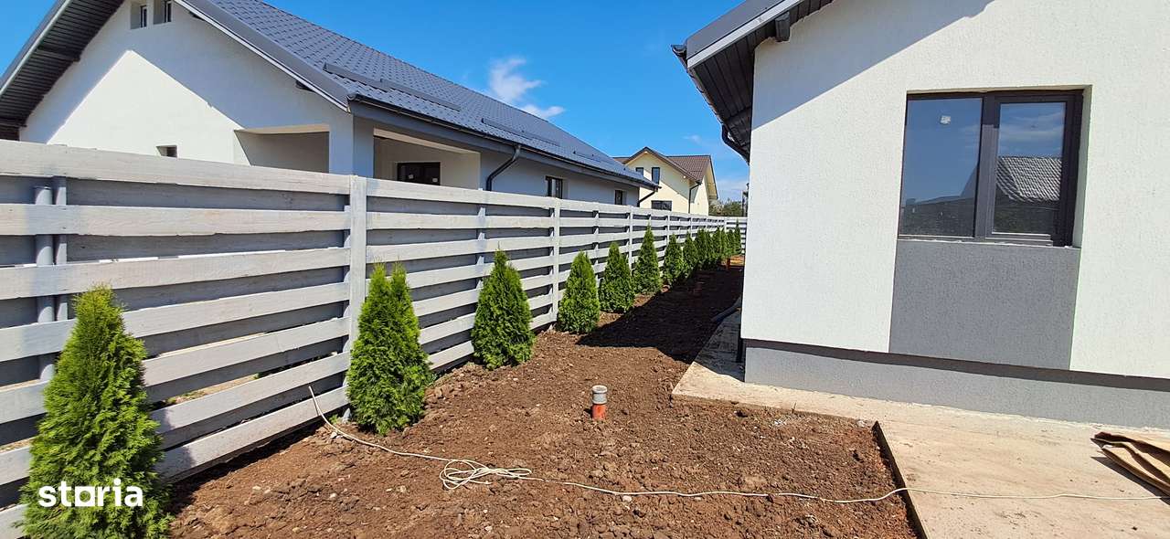 Casa cu 4 camere !!super pret!! - Imagine principală: 2/13