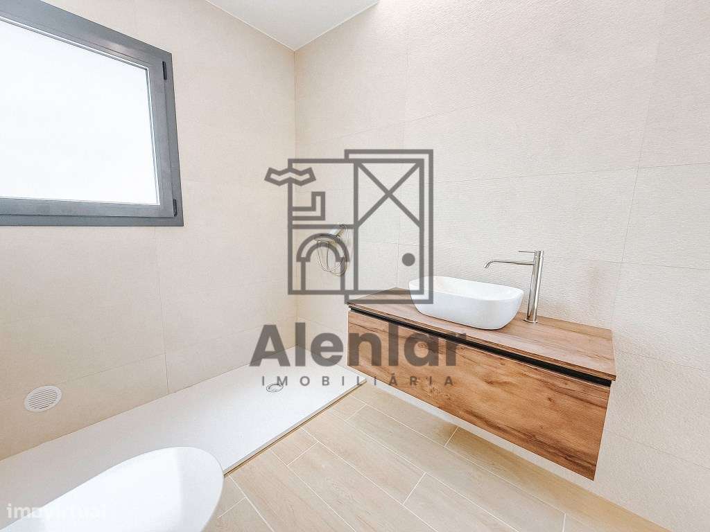 NOVA Moradia V4 a 800 metros da praia NOVA-15