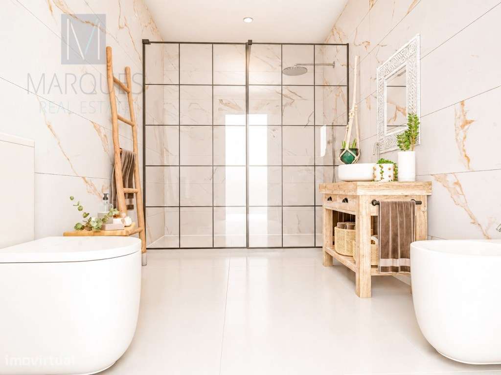 Apartamento T3 com Arrecadação em Santa Marta do Pinhal - Corroios-5