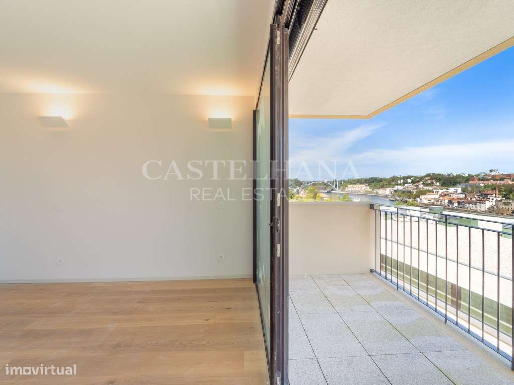 Apartamento T2 duplex com vista frontal de rio em Vila Nova de Gaia - Grande imagem: 3/38