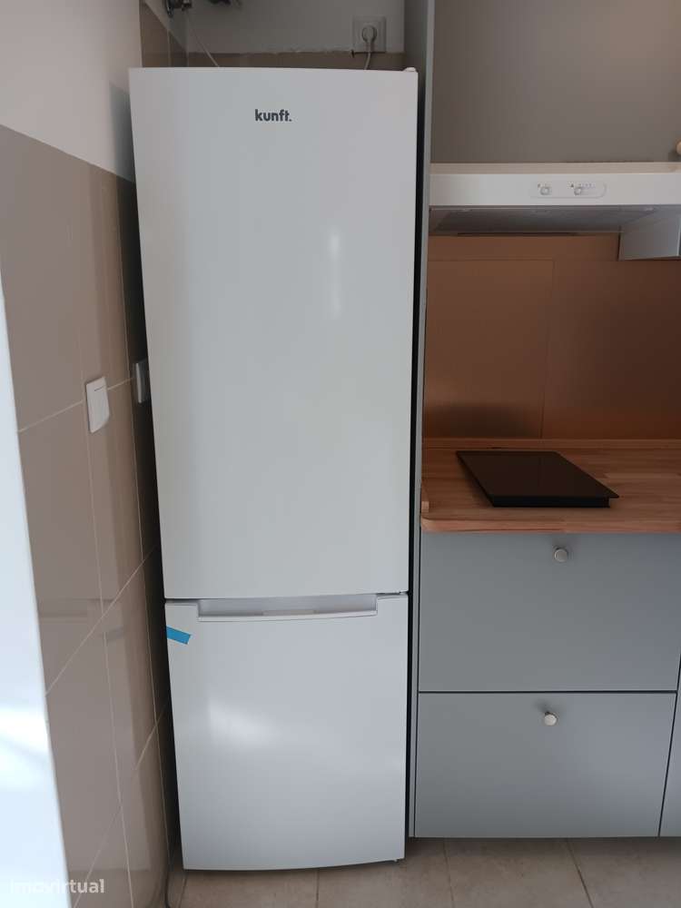 T1 renovado junto à Alameda - Ideal 1 pessoa - Grande imagem: 3/8