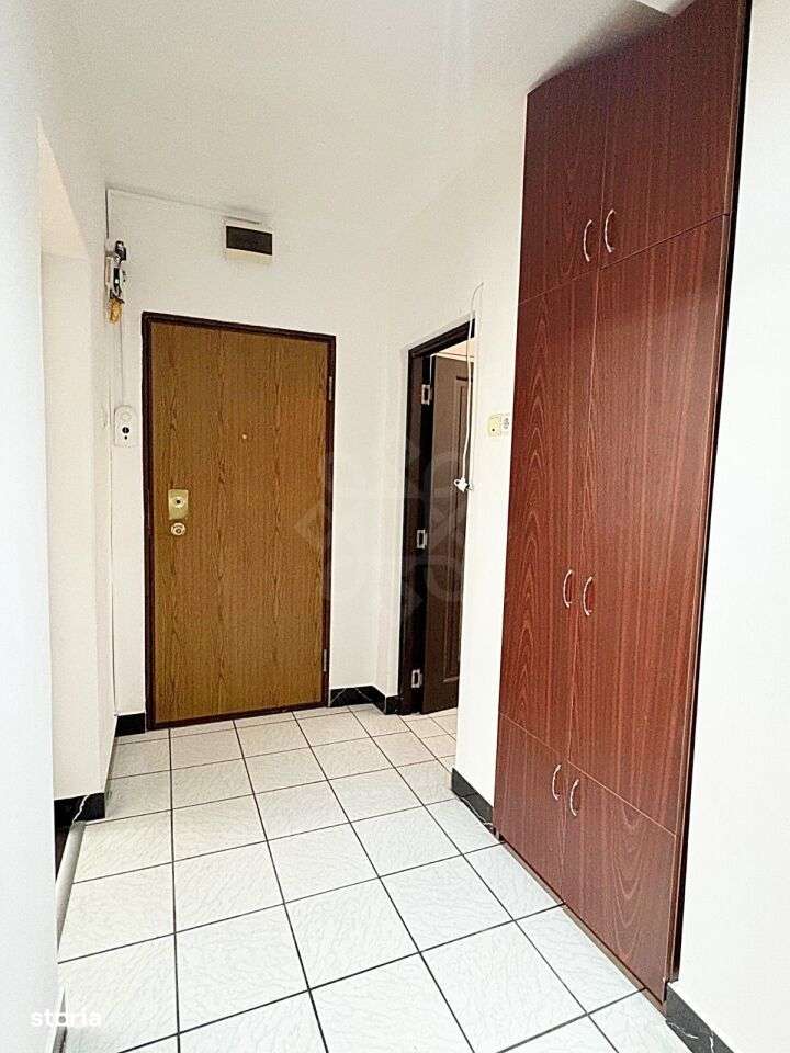 Apartament cu 3 camere de inchiriat pe strada Republicii, Oradea - Imagine principală: 4/17