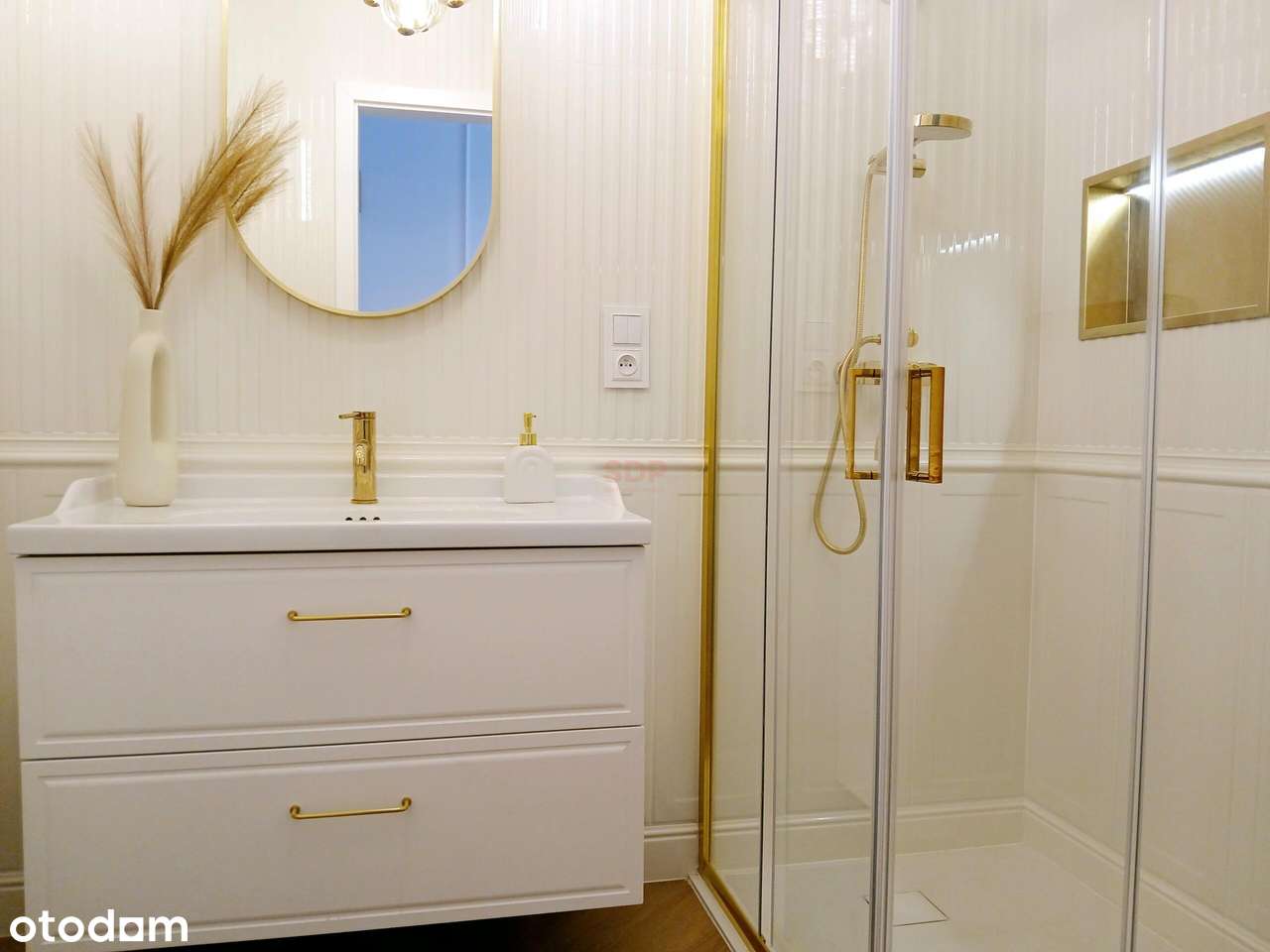 Stylowe mieszkanie w kamienicy przy Jaracza - Pełny obrazek: 3/13