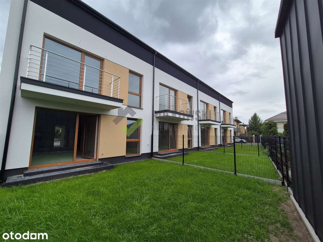 Ząbki mieszkanie z ogródkiem i 2 MP-4