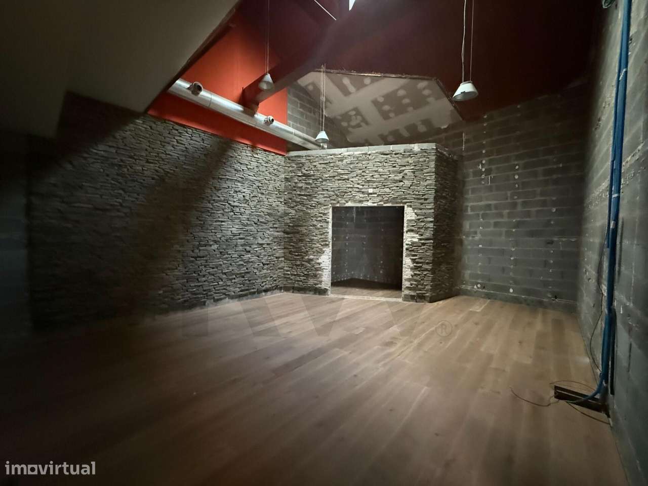 Edifício de Armazém e Escritório para Arrendamento em zona Nobre de Pa - Grande imagem: 5/33