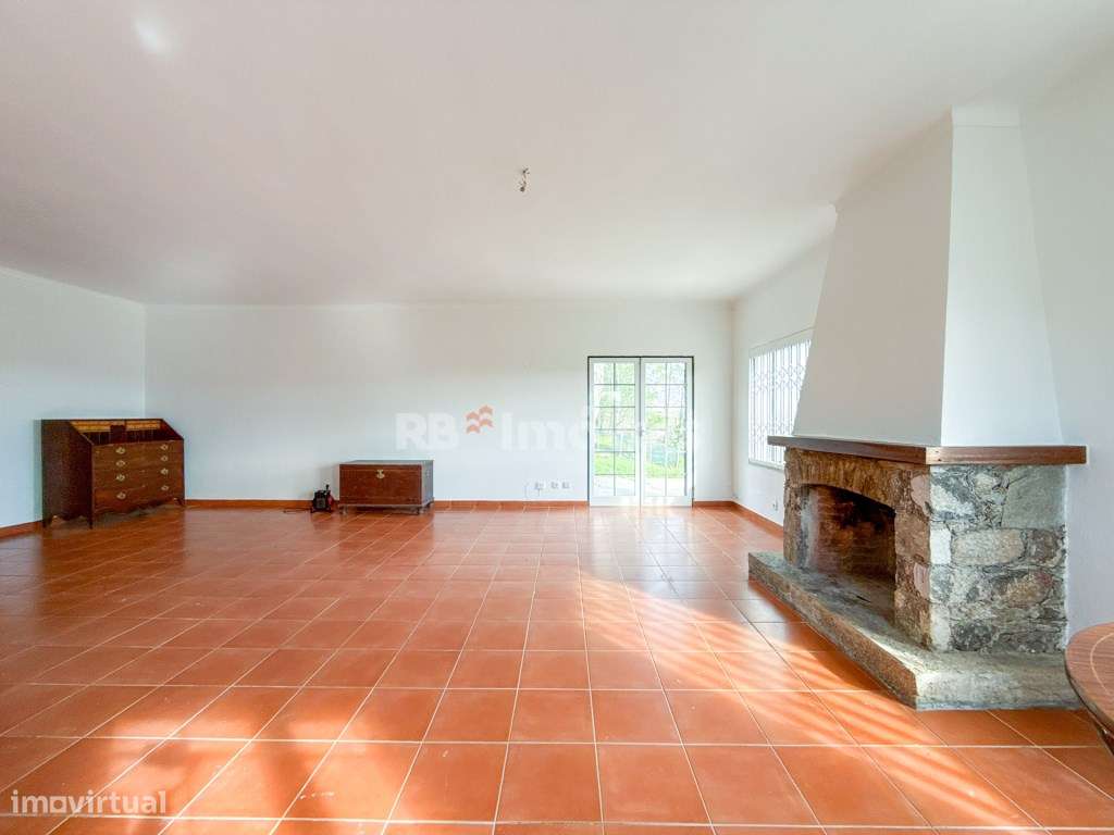 Moradia T3, c/ Jardim, Garagem e Zona de Estar Exterior - Castelo d...-17