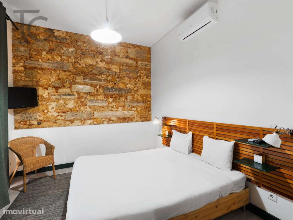 Prédio com 7 Unidades de AL e Loja em Lisboa-23