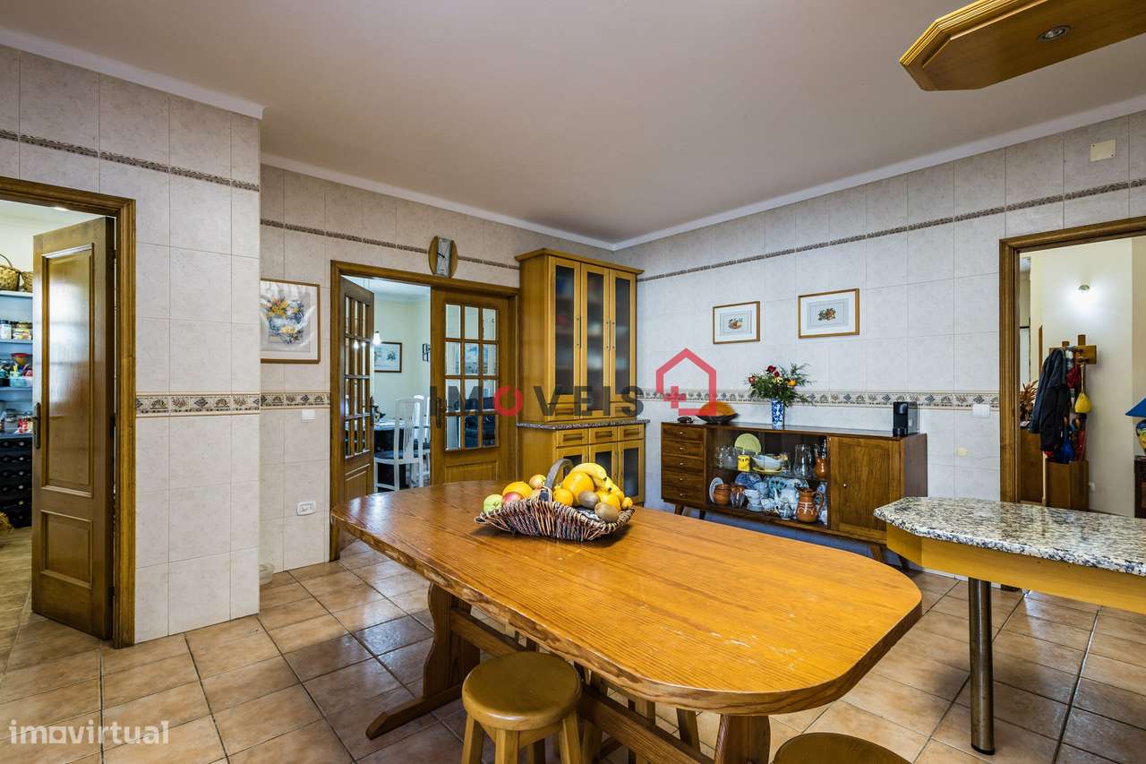 Moradia T5 - São Jorge-8