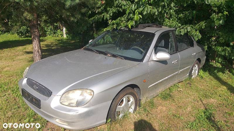 Hyundai Sonata 98-01 rok 2.5 V6 benzyna - 2